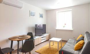 Квартира  Parduodamas 2jų kambarių butas su nuosavu žemė - NT.ROLTAX.LT