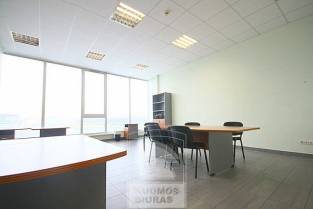 Patalpa Vilniuje ŽIRMŪNUOSE PARDUODAMAS PARUOŠTAS DARBUI BIURAS - NT Portalas.lt